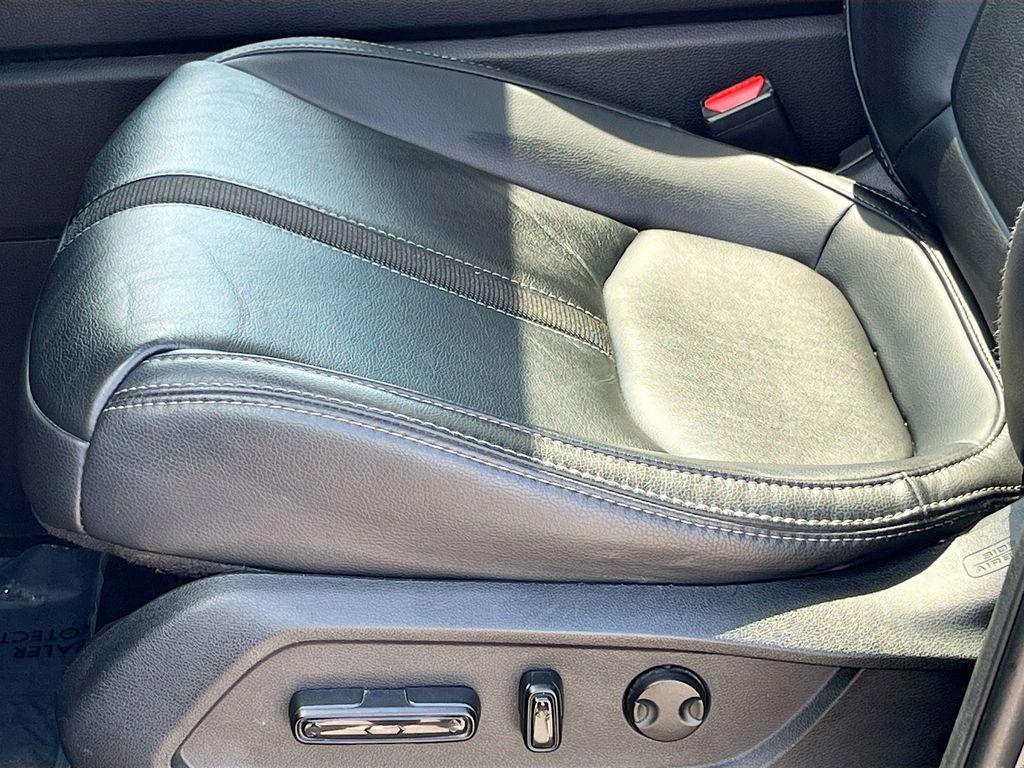 used 2025 Honda Pilot car, priced at $36,200