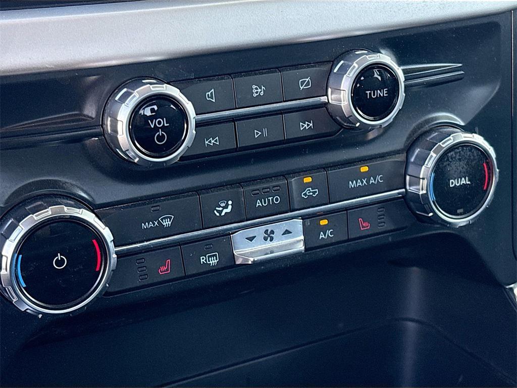 used 2022 Ford F-150 car, priced at $32,400