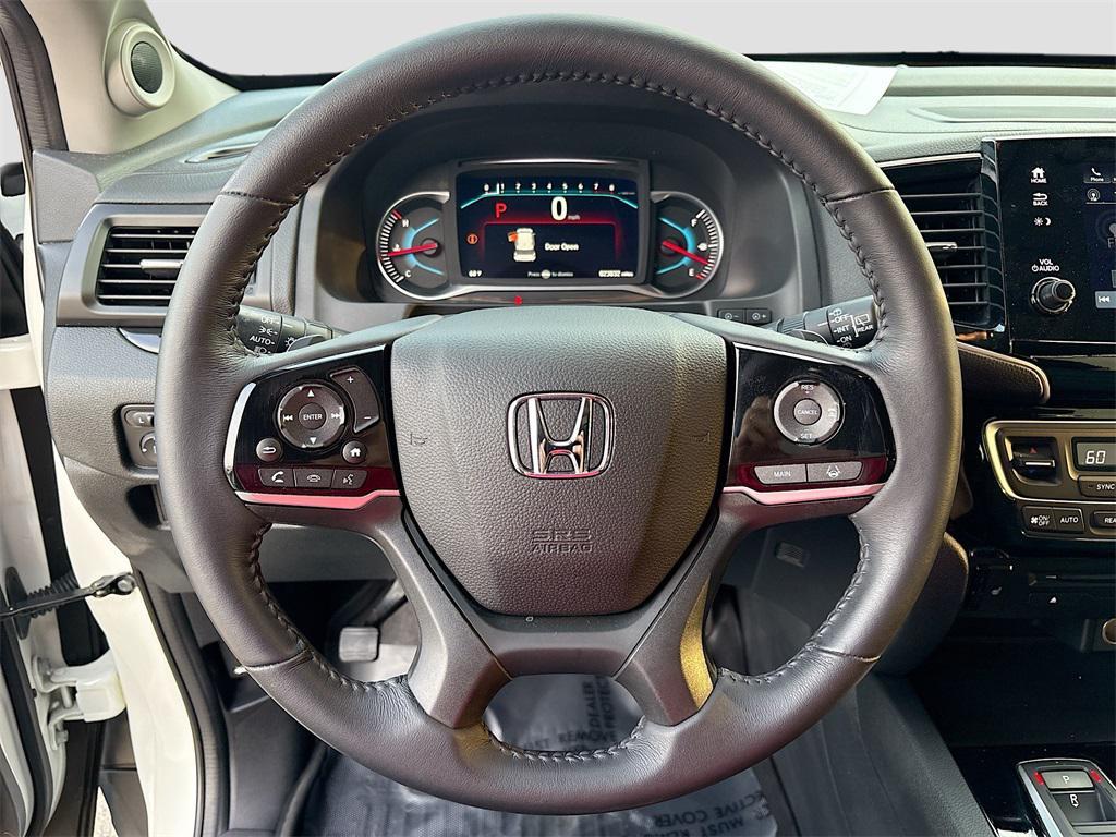 used 2022 Honda Pilot car, priced at $29,100