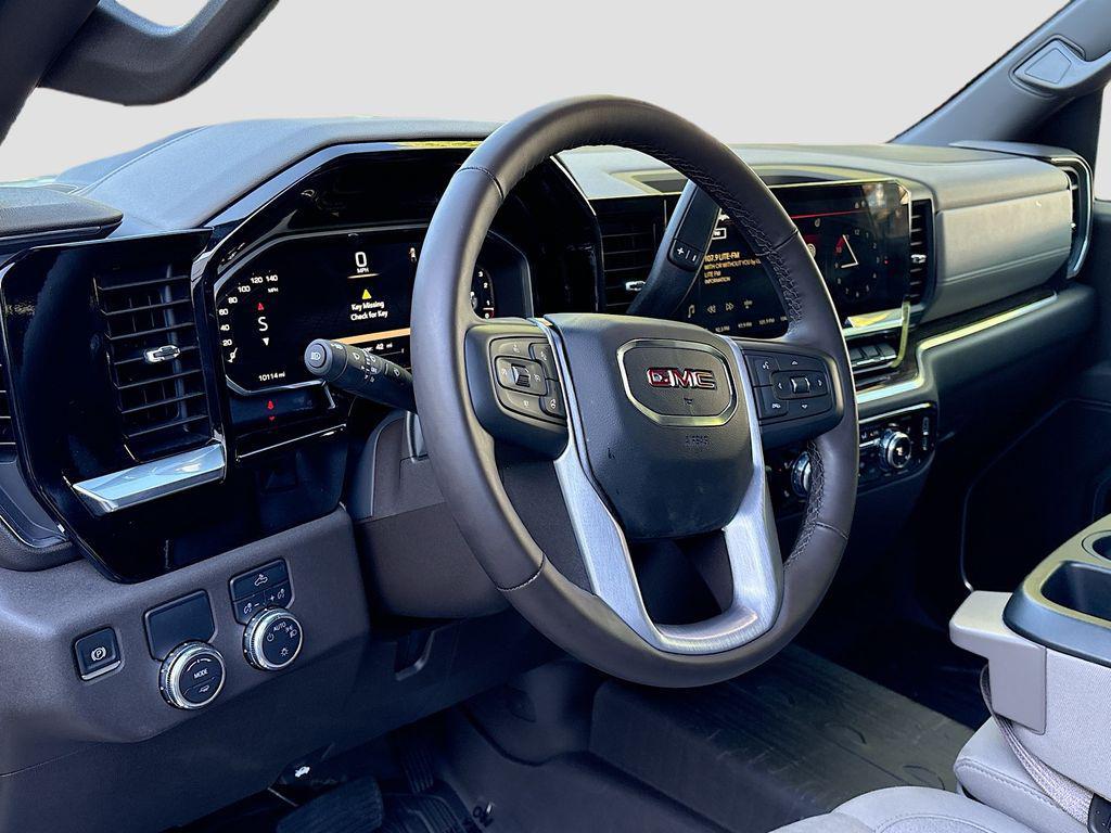 used 2026 GMC Sierra 1500 car, priced at $37,000