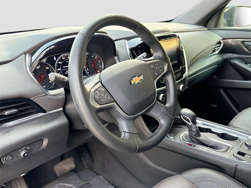 used 2023 Chevrolet Traverse car, priced at $29,700