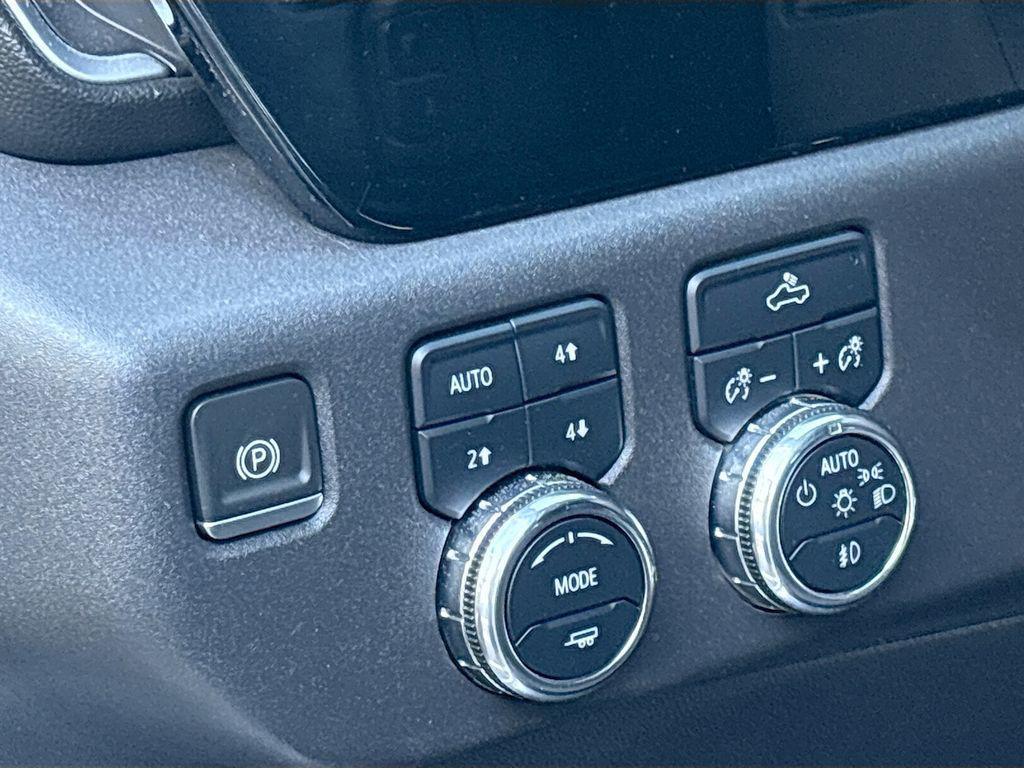 used 2024 GMC Sierra 1500 car, priced at $39,600