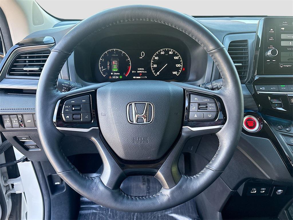 used 2025 Honda Odyssey car, priced at $37,800
