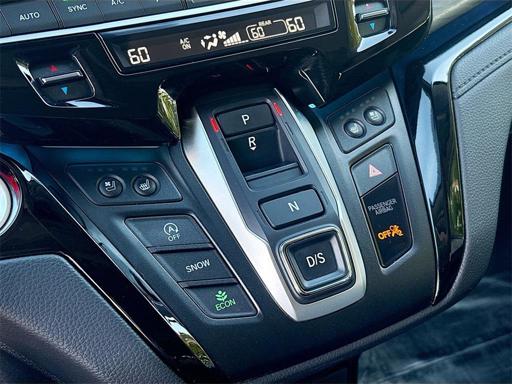 used 2025 Honda Odyssey car, priced at $37,800