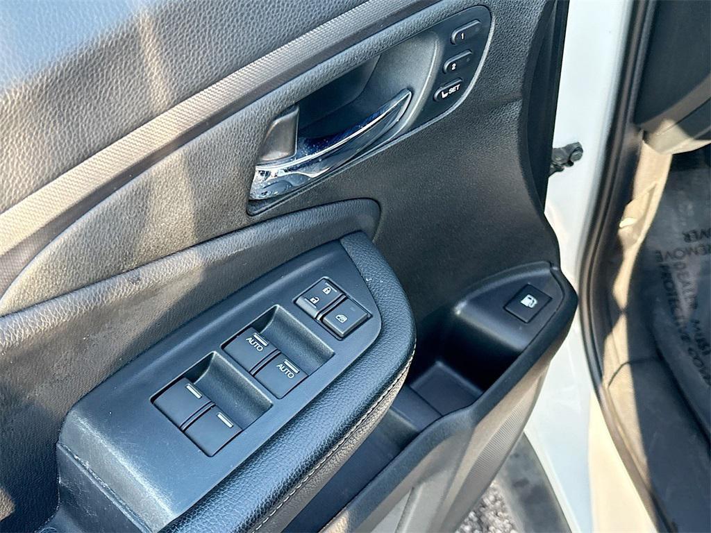 used 2023 Honda Ridgeline car, priced at $26,100