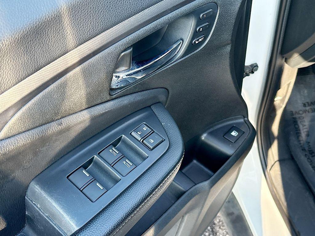 used 2023 Honda Ridgeline car, priced at $25,800