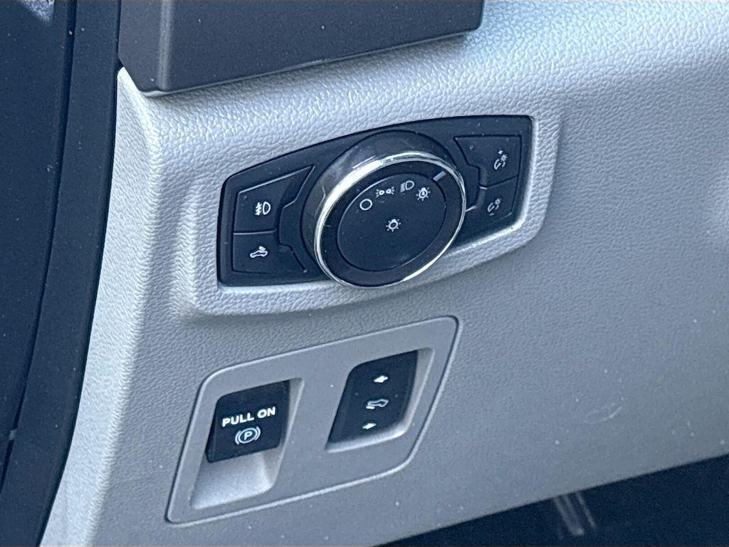 used 2020 Ford F-150 car, priced at $22,900