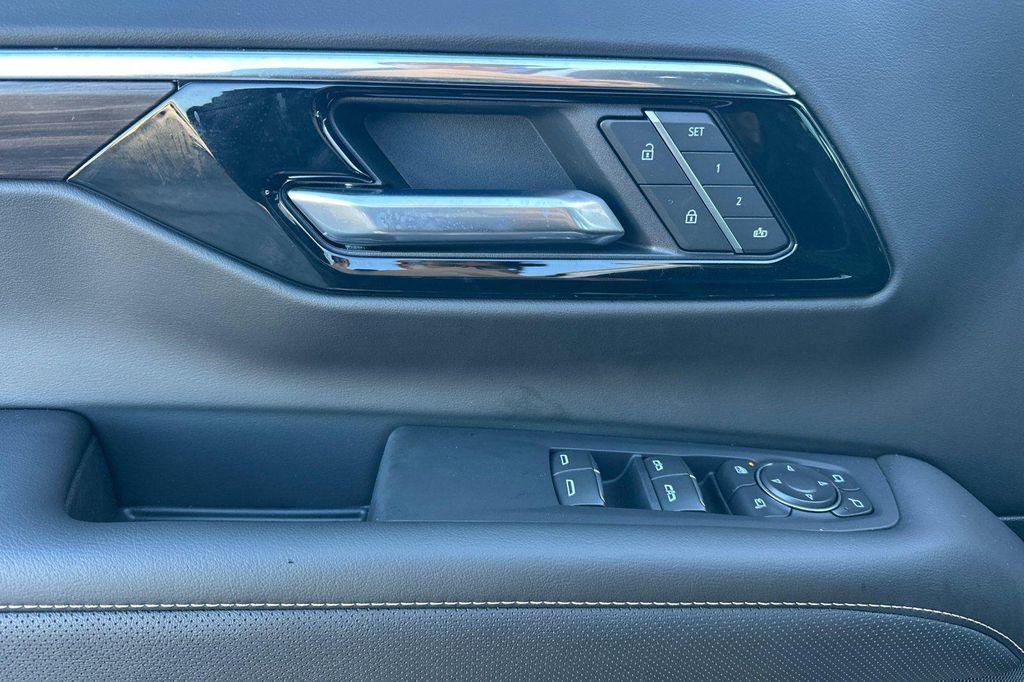 new 2025 Chevrolet Tahoe car, priced at $76,065