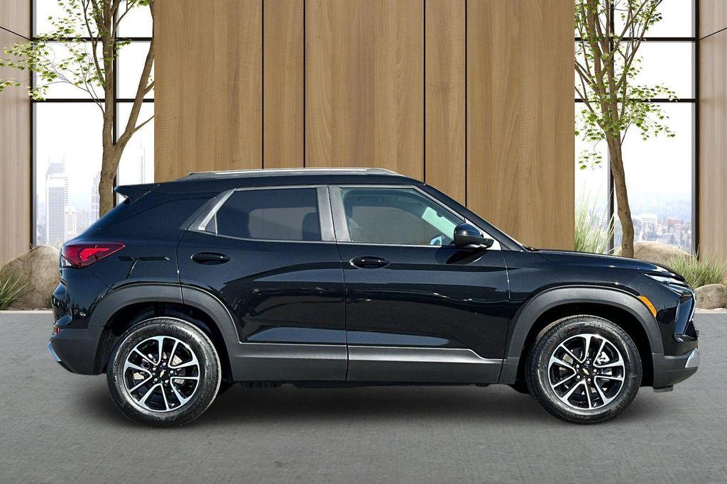 new 2026 Chevrolet TrailBlazer car, priced at $27,910