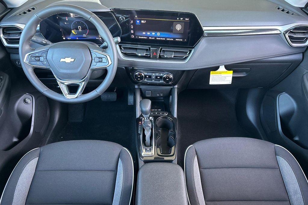 new 2026 Chevrolet TrailBlazer car, priced at $27,910