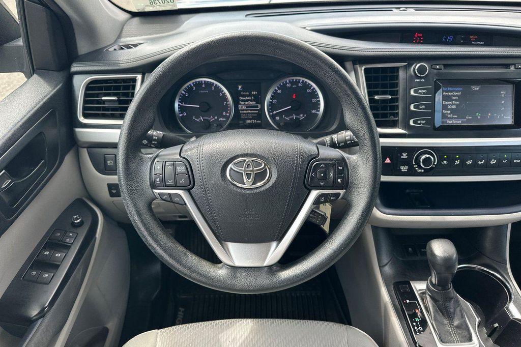 used 2017 Toyota Highlander car, priced at $19,395