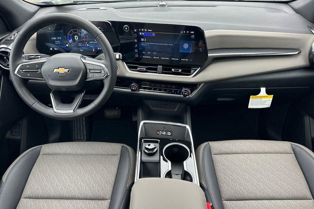 new 2026 Chevrolet Equinox car, priced at $32,880