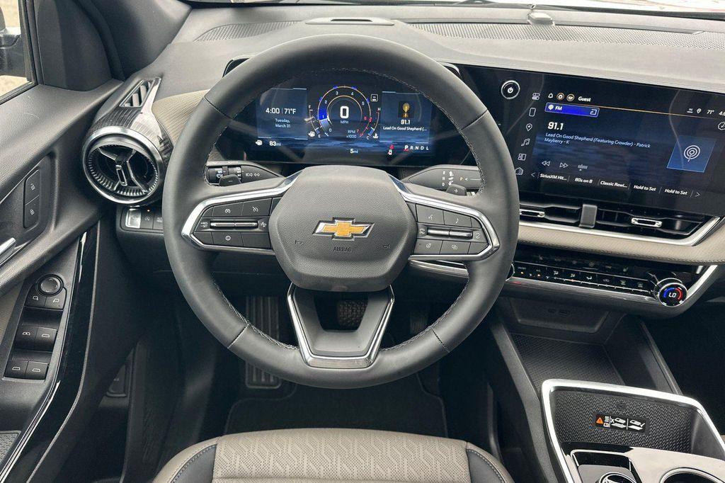 new 2026 Chevrolet Equinox car, priced at $32,880