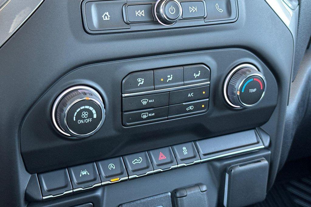 new 2026 Chevrolet Silverado 1500 car, priced at $42,195