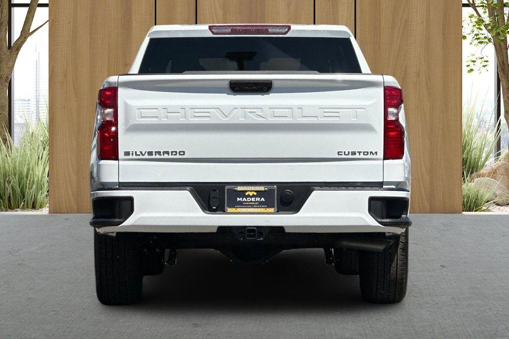 new 2026 Chevrolet Silverado 1500 car, priced at $42,195