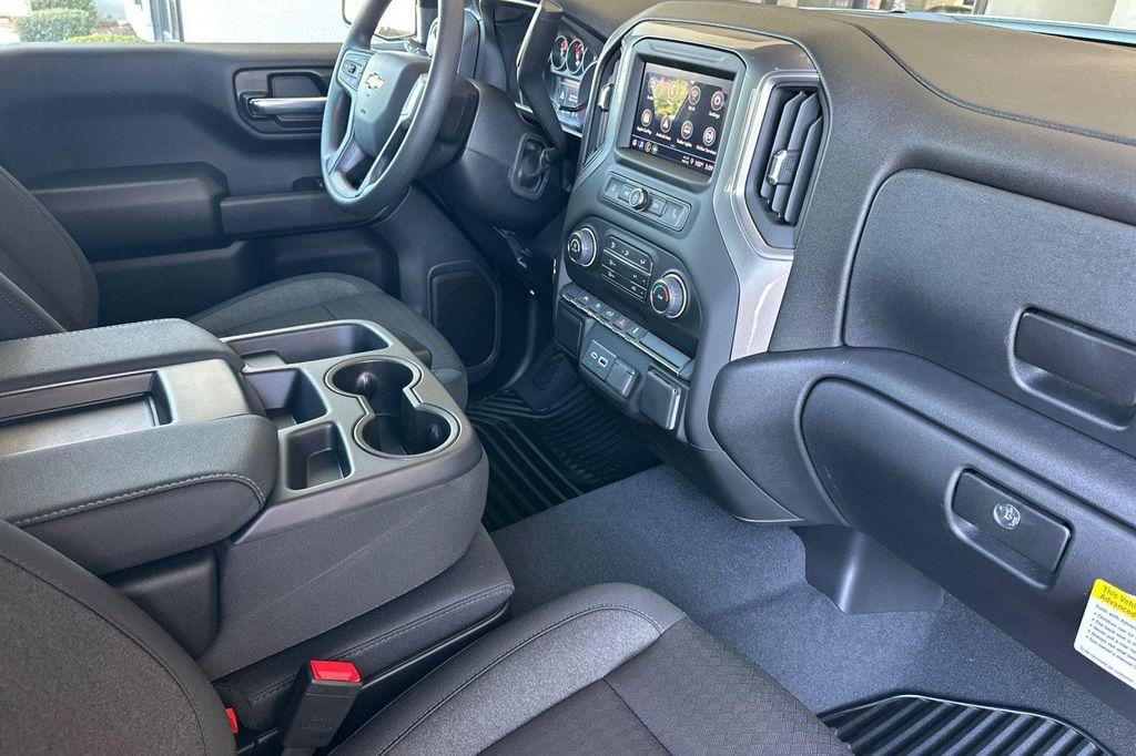 new 2026 Chevrolet Silverado 1500 car, priced at $42,195
