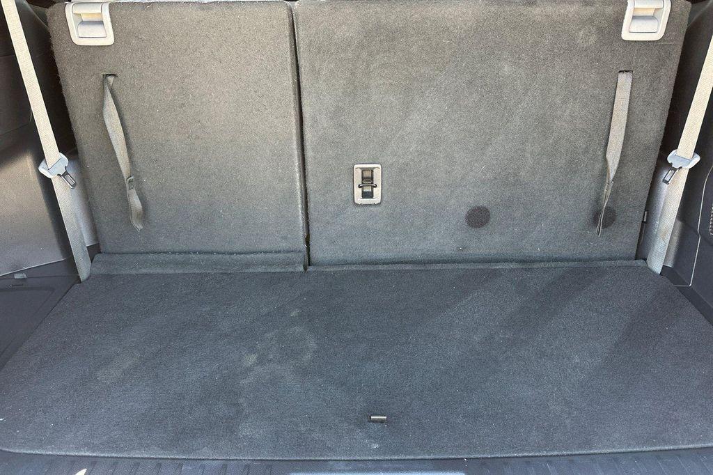 used 2020 Toyota Highlander car, priced at $24,295