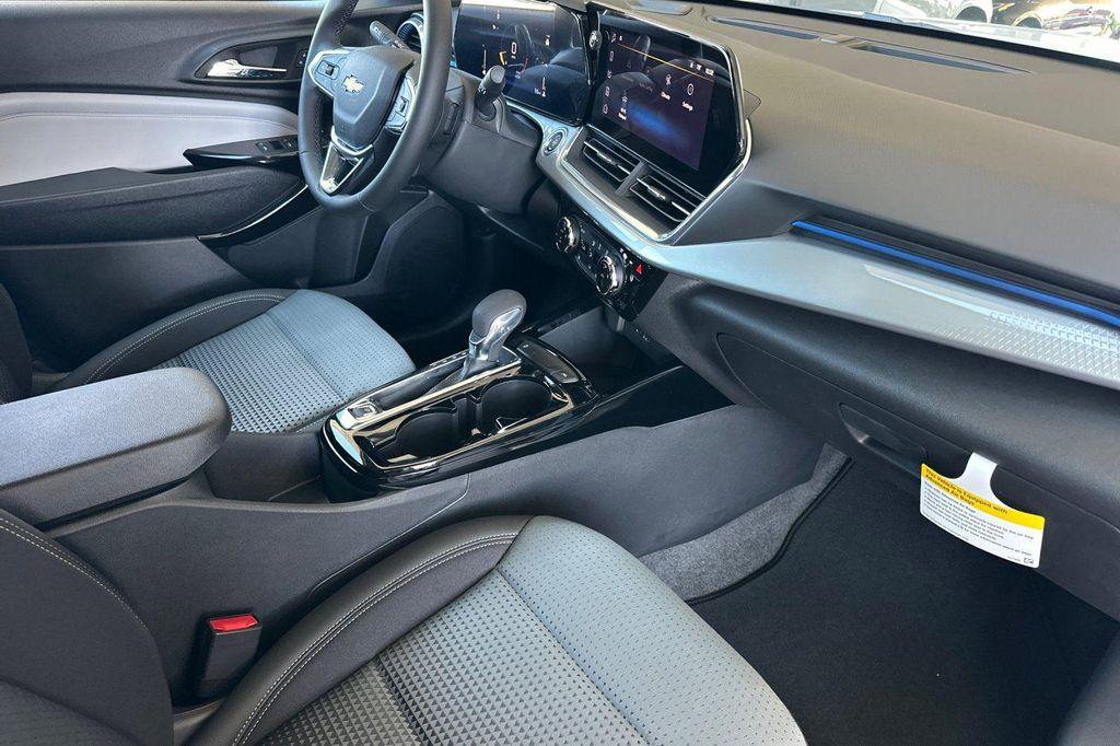 new 2026 Chevrolet Trax car, priced at $23,585