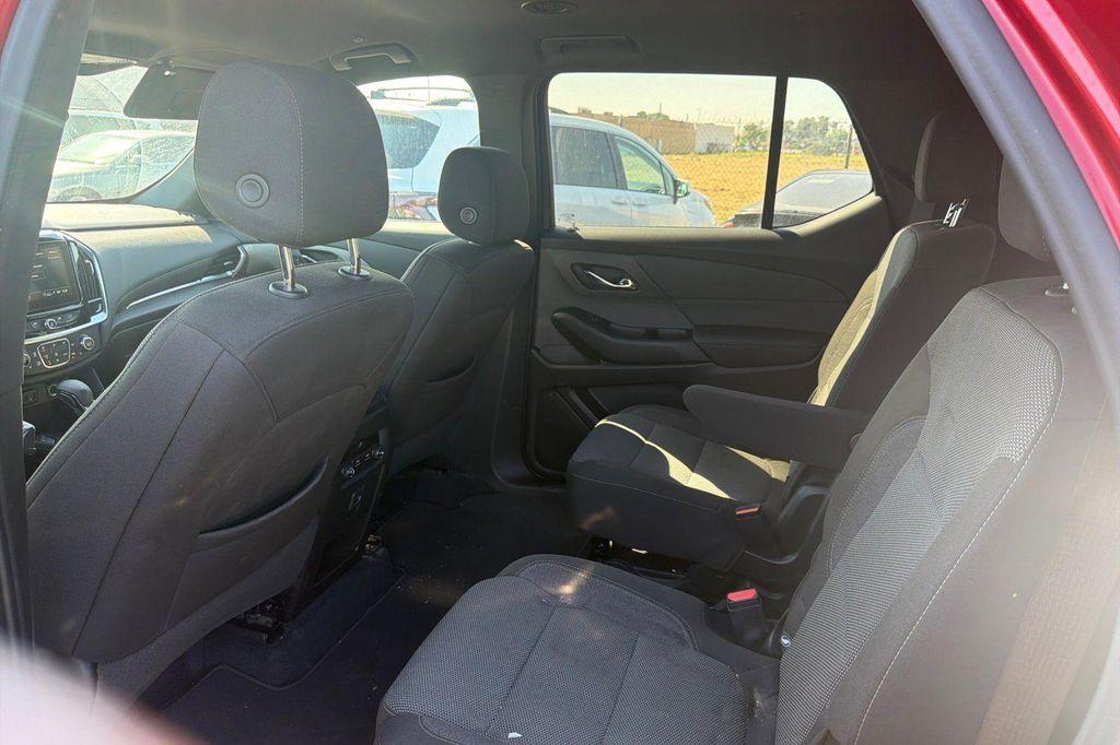 used 2023 Chevrolet Traverse car, priced at $26,895