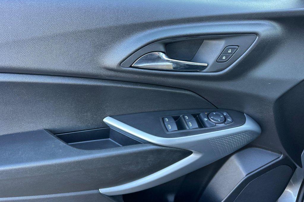 used 2025 Chevrolet Trax car, priced at $23,895