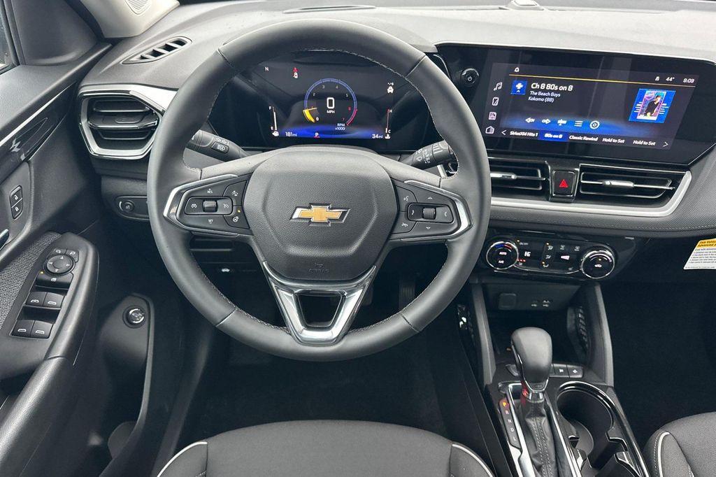 new 2025 Chevrolet TrailBlazer car, priced at $30,099