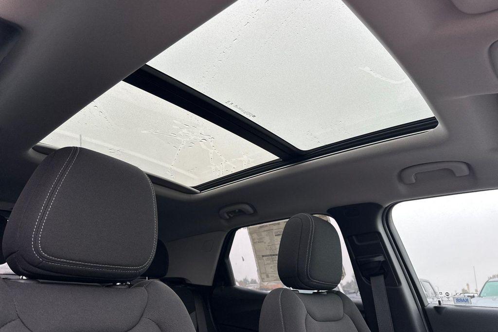 new 2025 Chevrolet TrailBlazer car, priced at $30,099