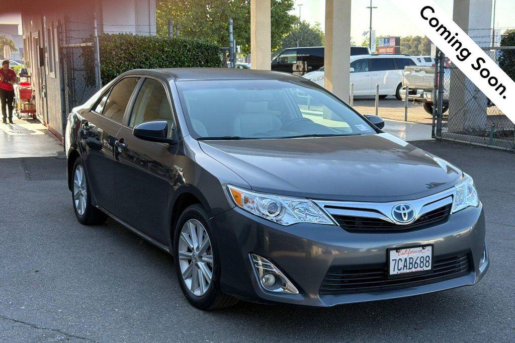 used 2014 Toyota Camry Hybrid car, priced at $12,499