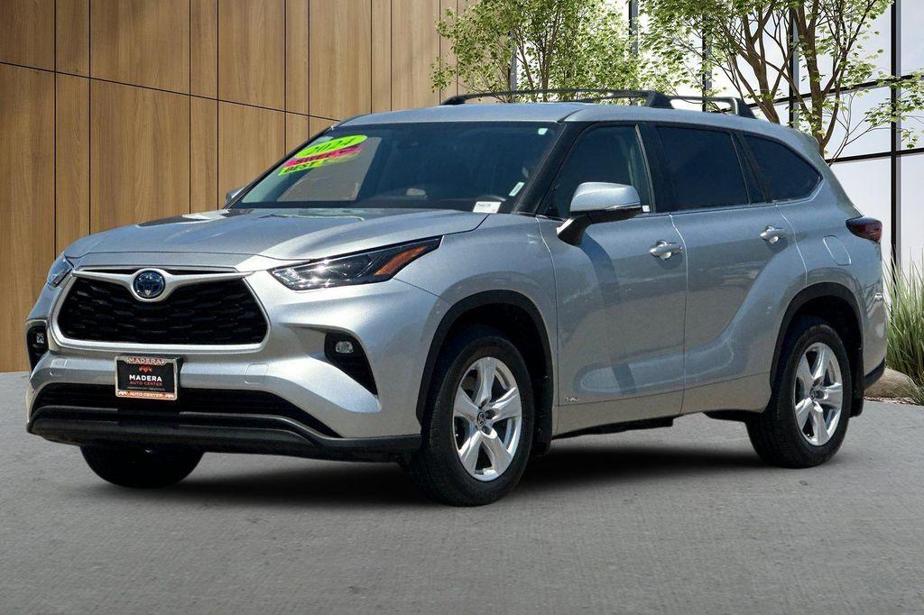 used 2024 Toyota Highlander Hybrid car, priced at $39,795