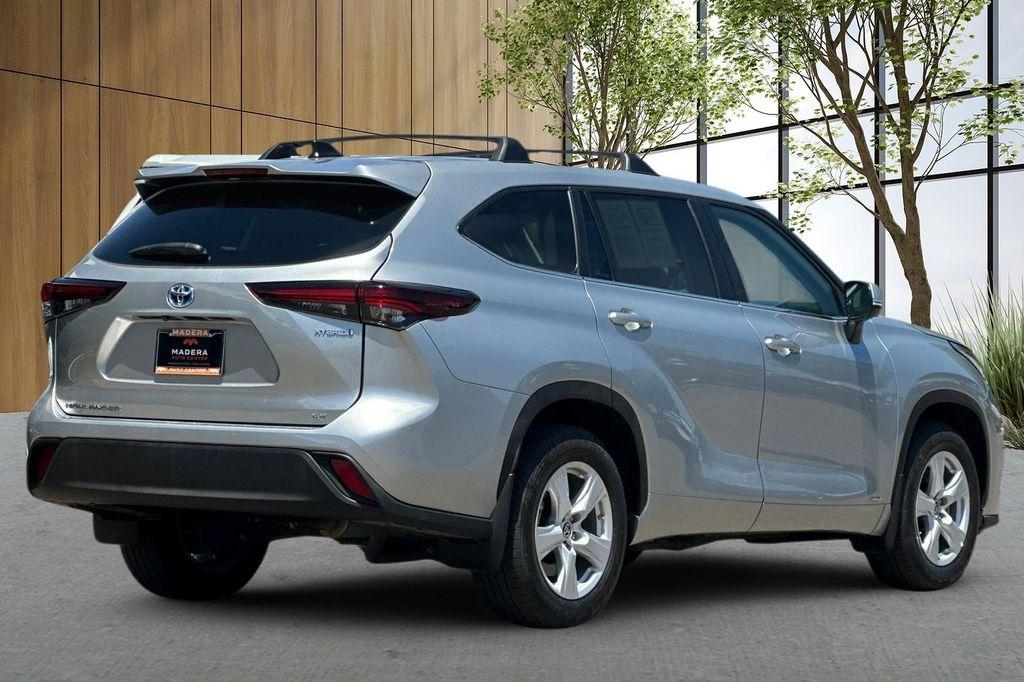 used 2024 Toyota Highlander Hybrid car, priced at $39,795