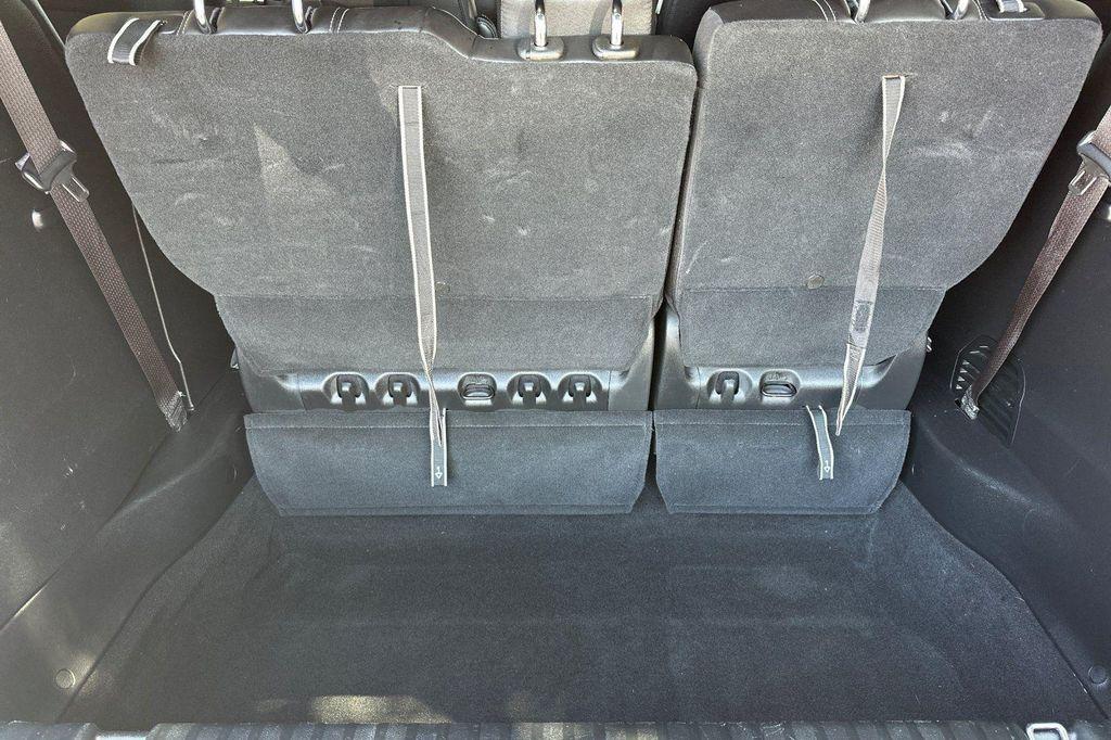 used 2025 Chrysler Pacifica car, priced at $28,395