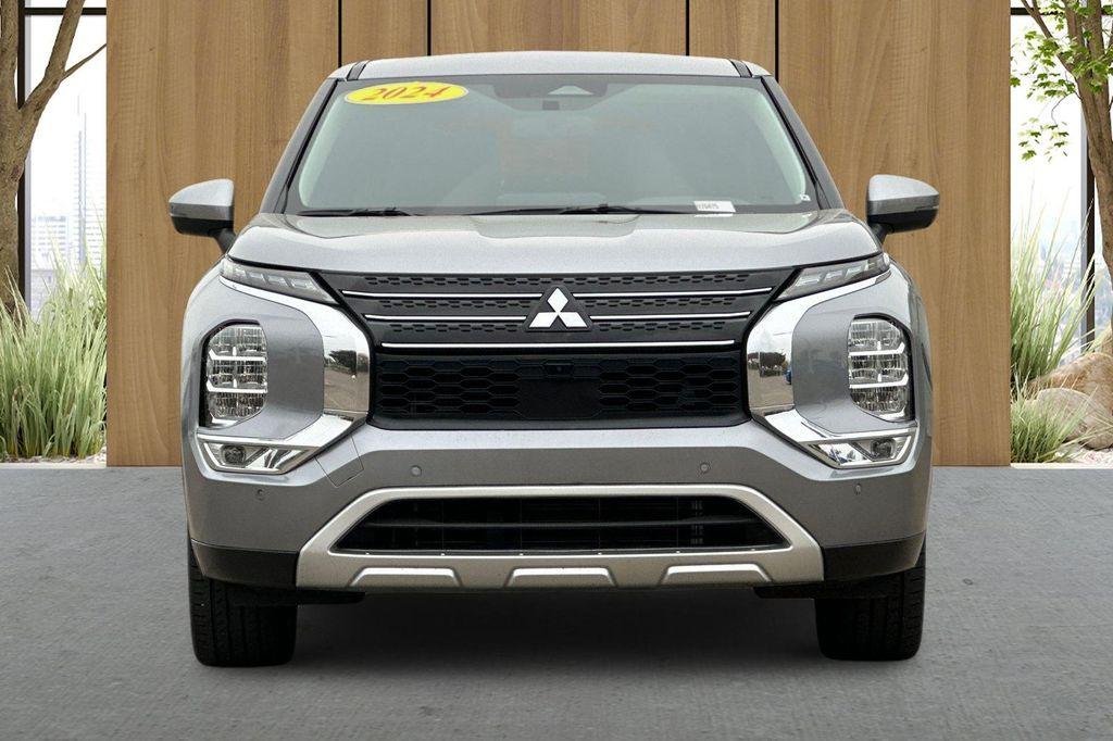 used 2024 Mitsubishi Outlander car, priced at $22,995
