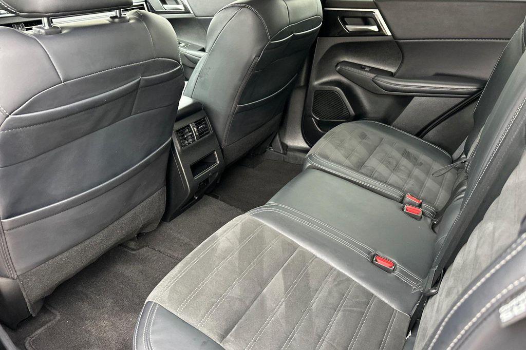 used 2024 Mitsubishi Outlander car, priced at $22,995