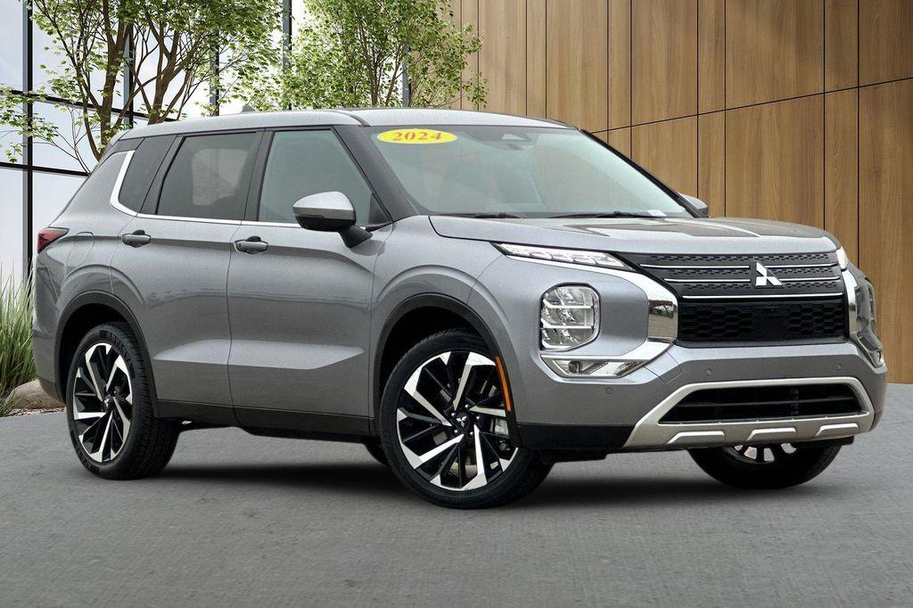 used 2024 Mitsubishi Outlander car, priced at $22,995