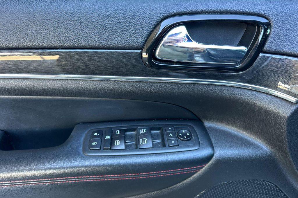 used 2020 Jeep Grand Cherokee car, priced at $20,395
