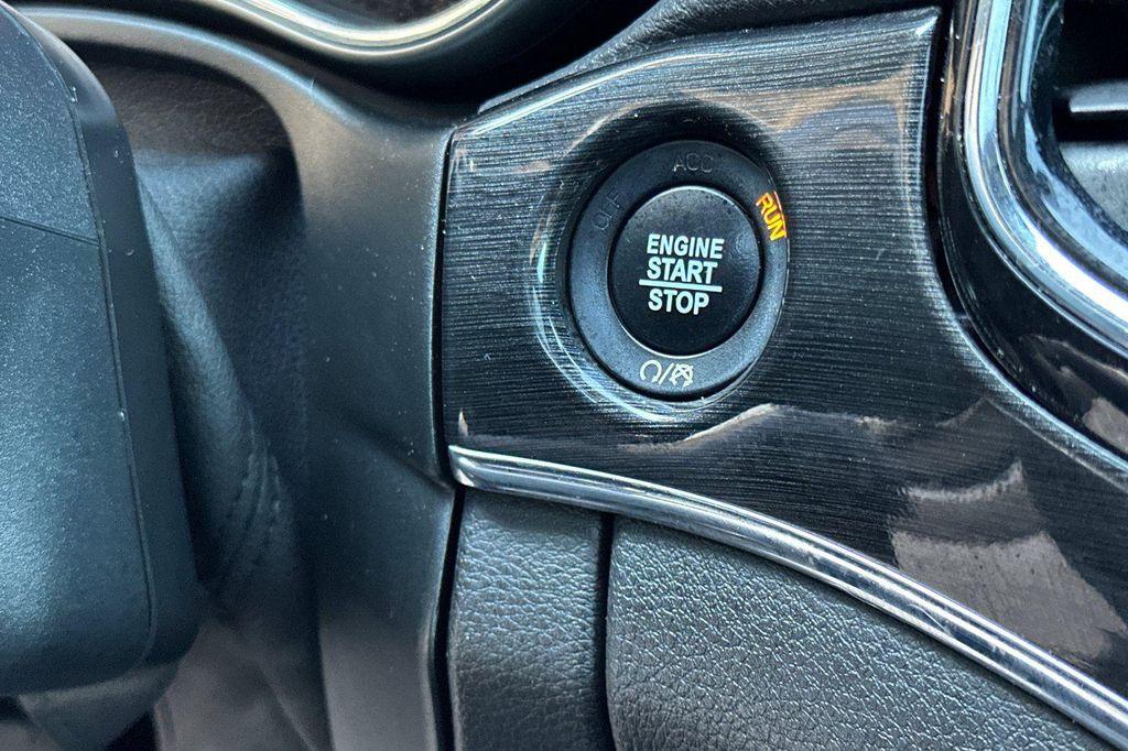 used 2020 Jeep Grand Cherokee car, priced at $20,395