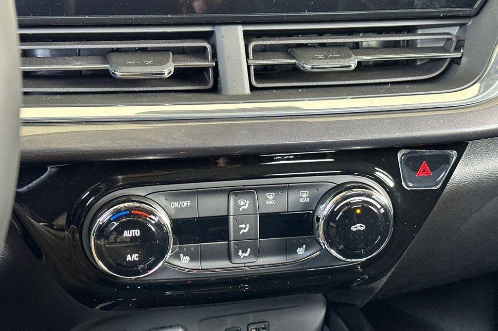 new 2026 Chevrolet Trax car, priced at $26,885