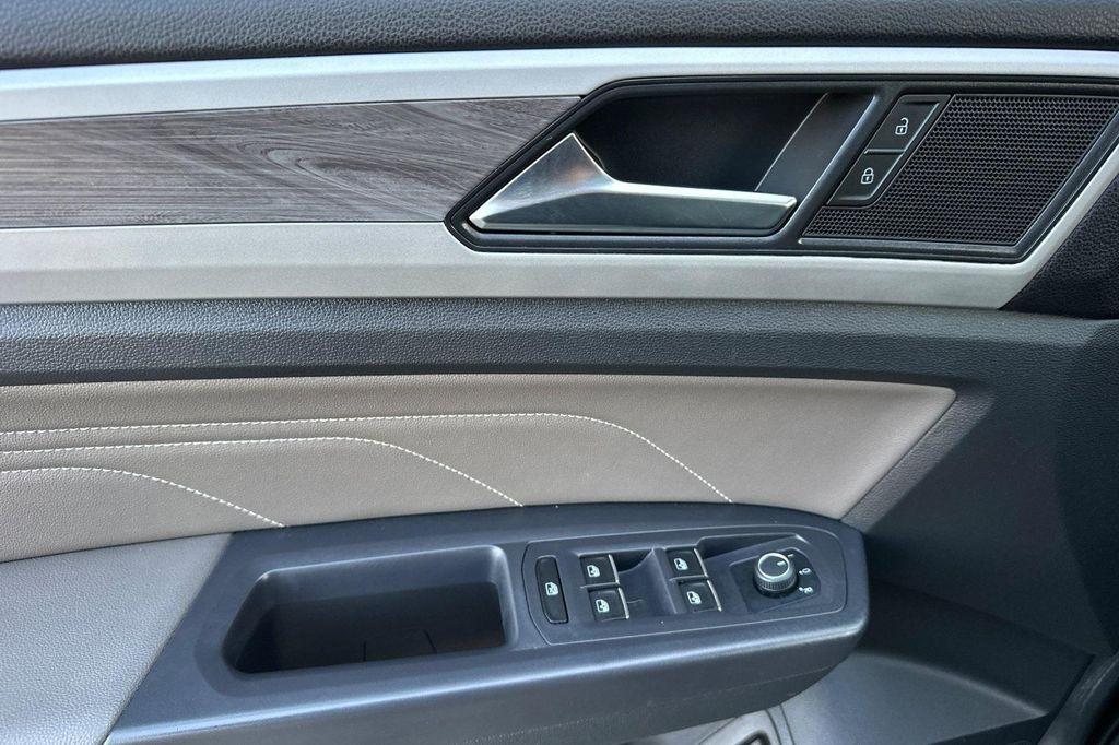 used 2021 Volkswagen Atlas Cross Sport car, priced at $24,995