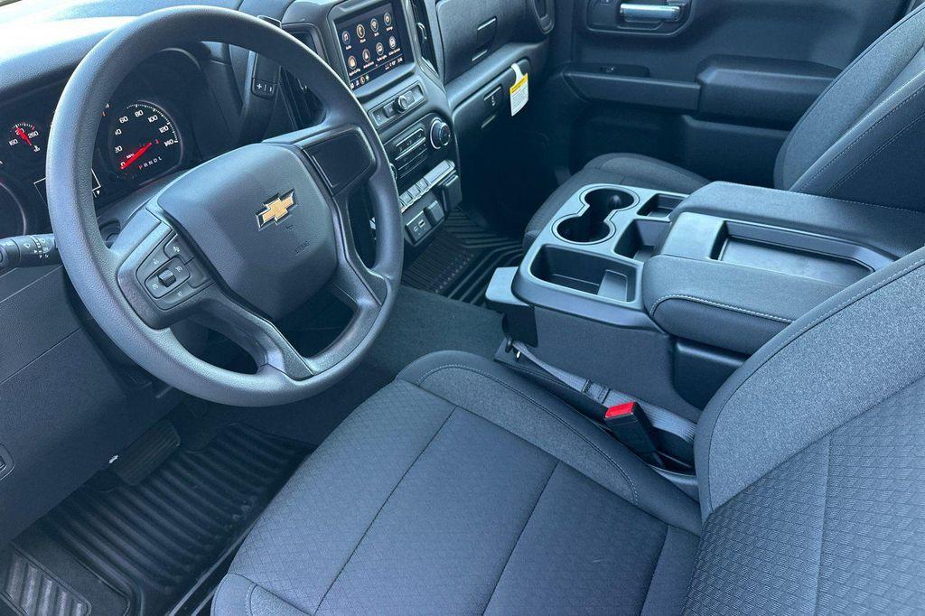 new 2026 Chevrolet Silverado 1500 car, priced at $42,195
