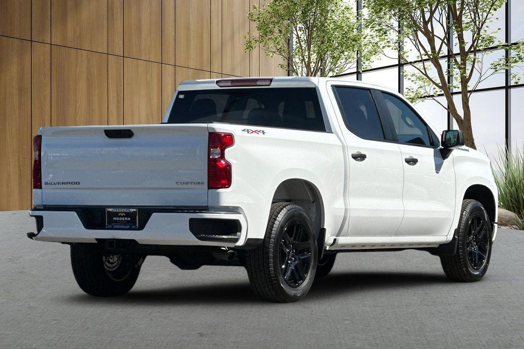 new 2026 Chevrolet Silverado 1500 car, priced at $42,195