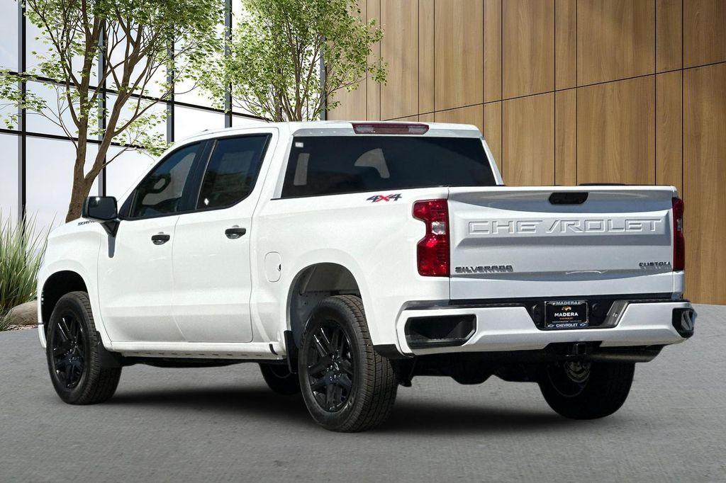 new 2026 Chevrolet Silverado 1500 car, priced at $42,195
