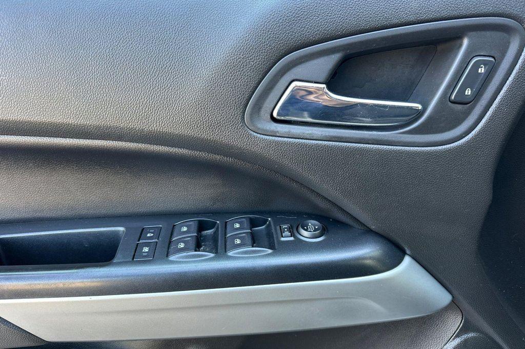 used 2015 Chevrolet Colorado car, priced at $15,395