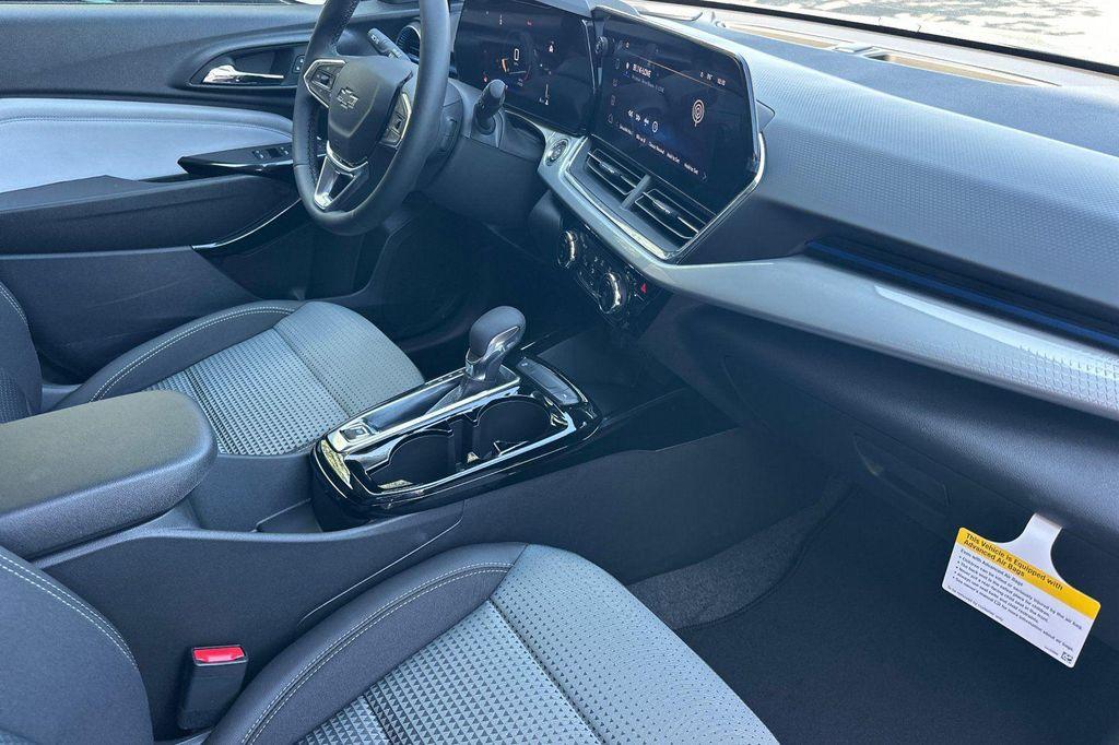 new 2026 Chevrolet Trax car, priced at $25,075