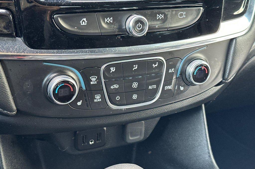 used 2023 Chevrolet Traverse car, priced at $25,204