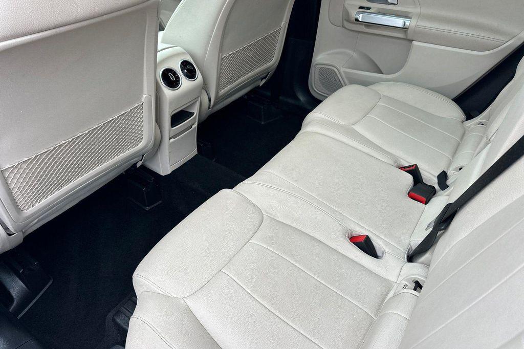 used 2022 Mercedes-Benz GLB 250 car, priced at $23,895