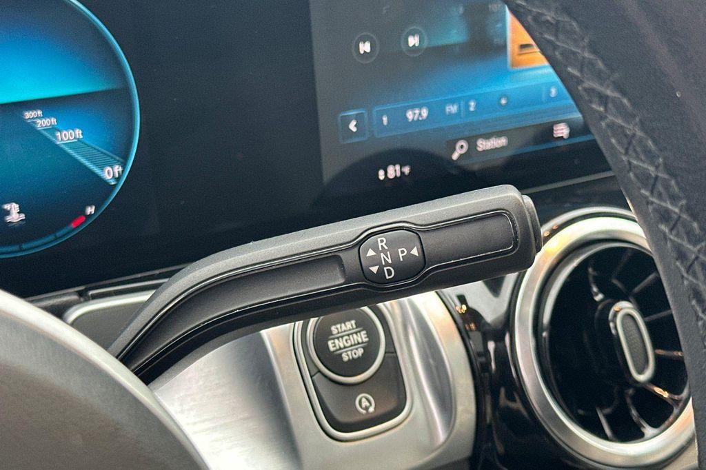 used 2022 Mercedes-Benz GLB 250 car, priced at $23,895