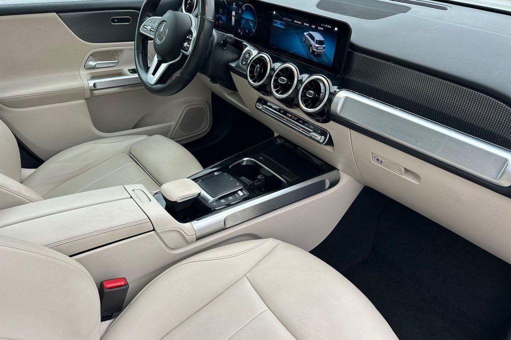 used 2022 Mercedes-Benz GLB 250 car, priced at $23,895