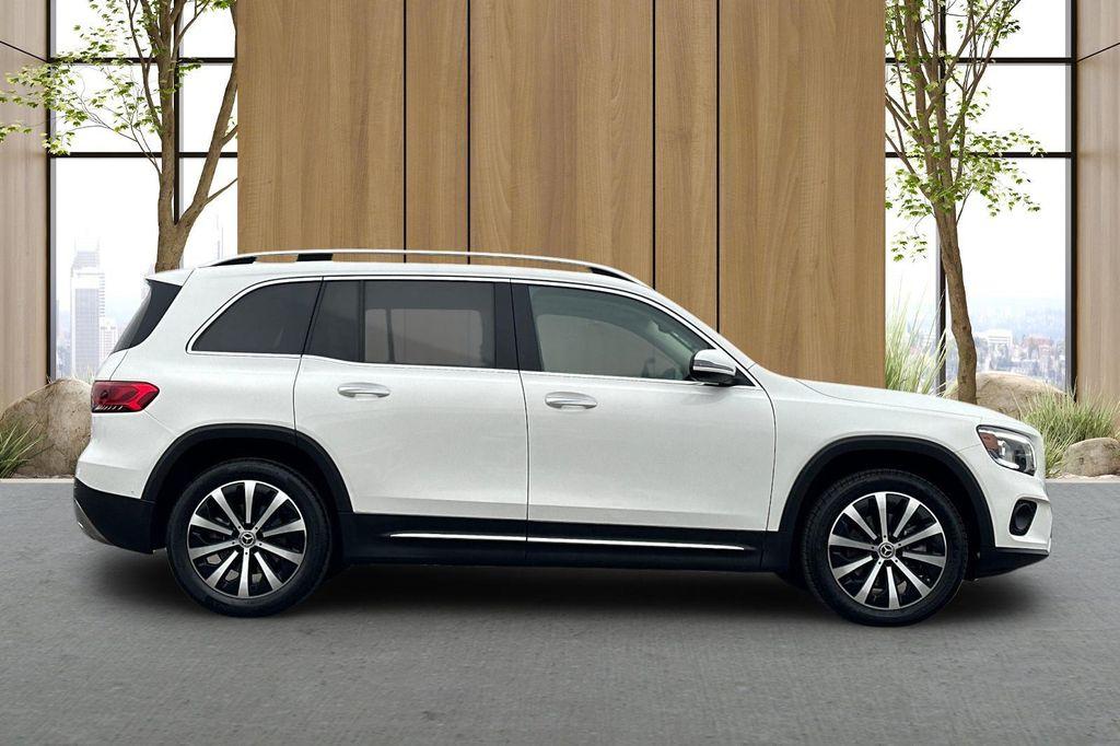 used 2022 Mercedes-Benz GLB 250 car, priced at $23,895
