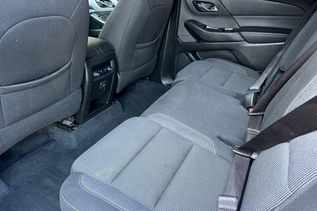 used 2021 Chevrolet Traverse car, priced at $19,395