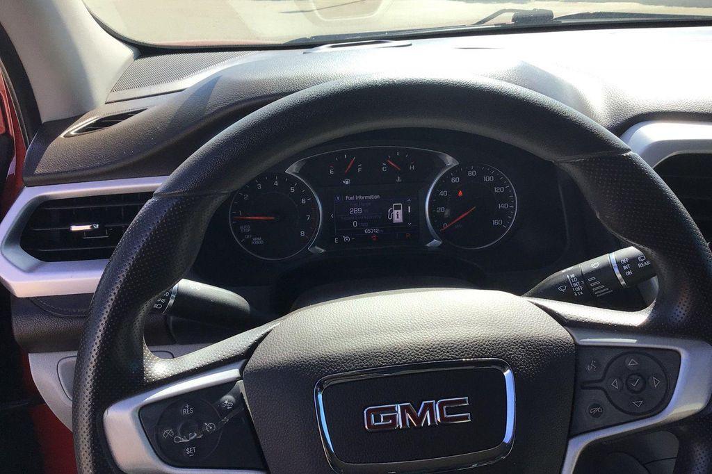 used 2022 GMC Acadia car, priced at $24,895