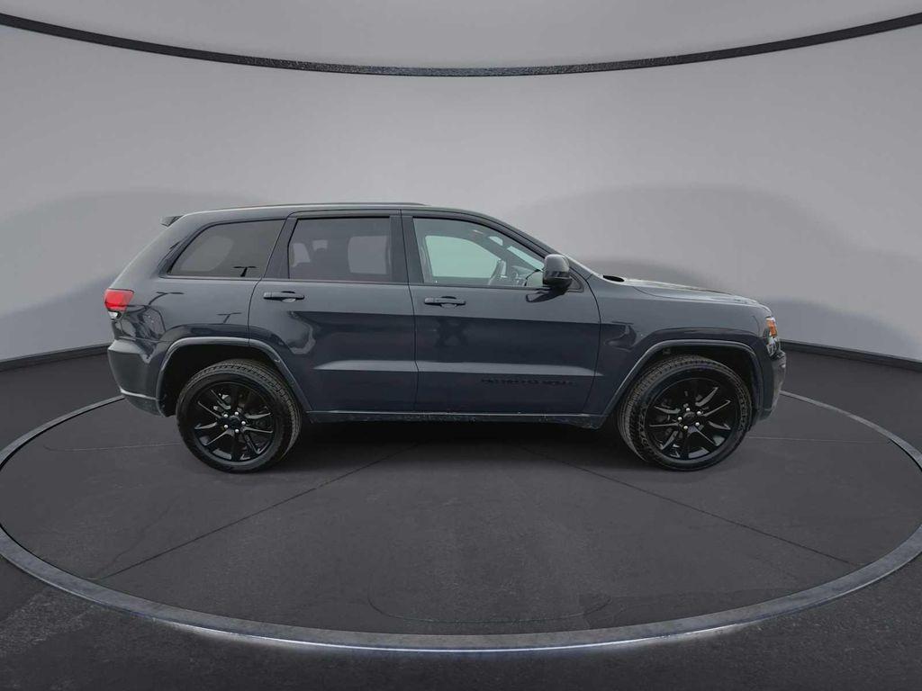 used 2017 Jeep Grand Cherokee car, priced at $10,290